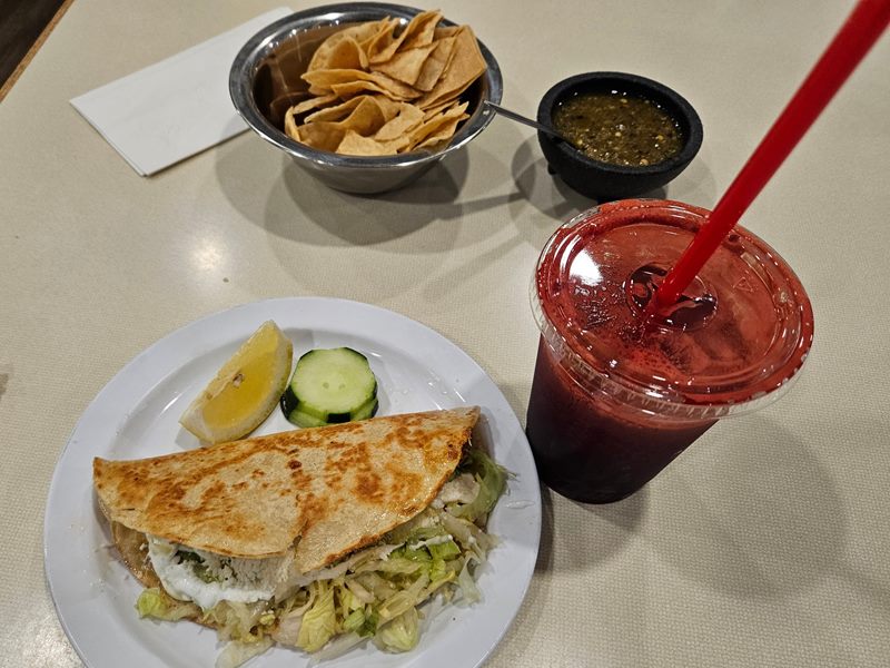 Lorito's Real Mexican Food food